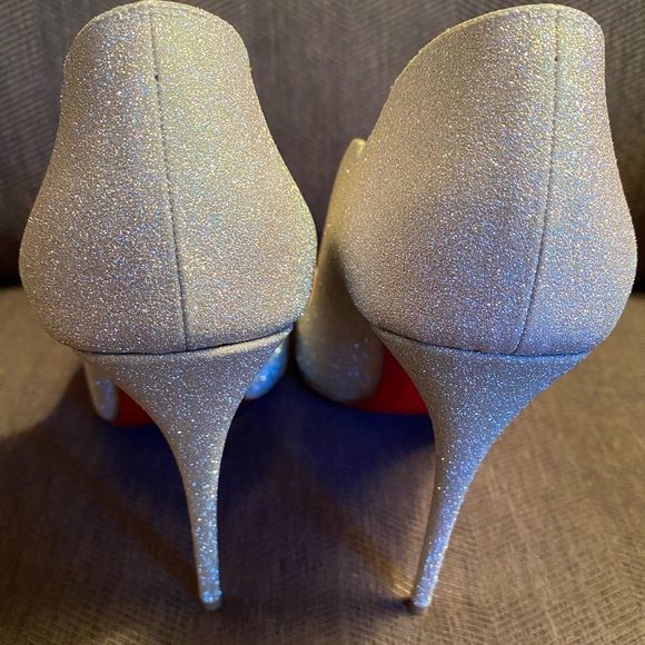 New in Box Louboutin Pumps 👠 - Picture 6 of 8